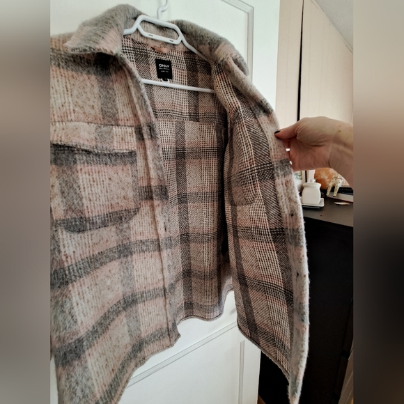 ONLY Shacket - Picture 5 of 7